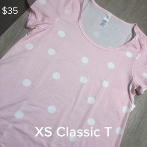 BNWT Lularoe XS Classic T